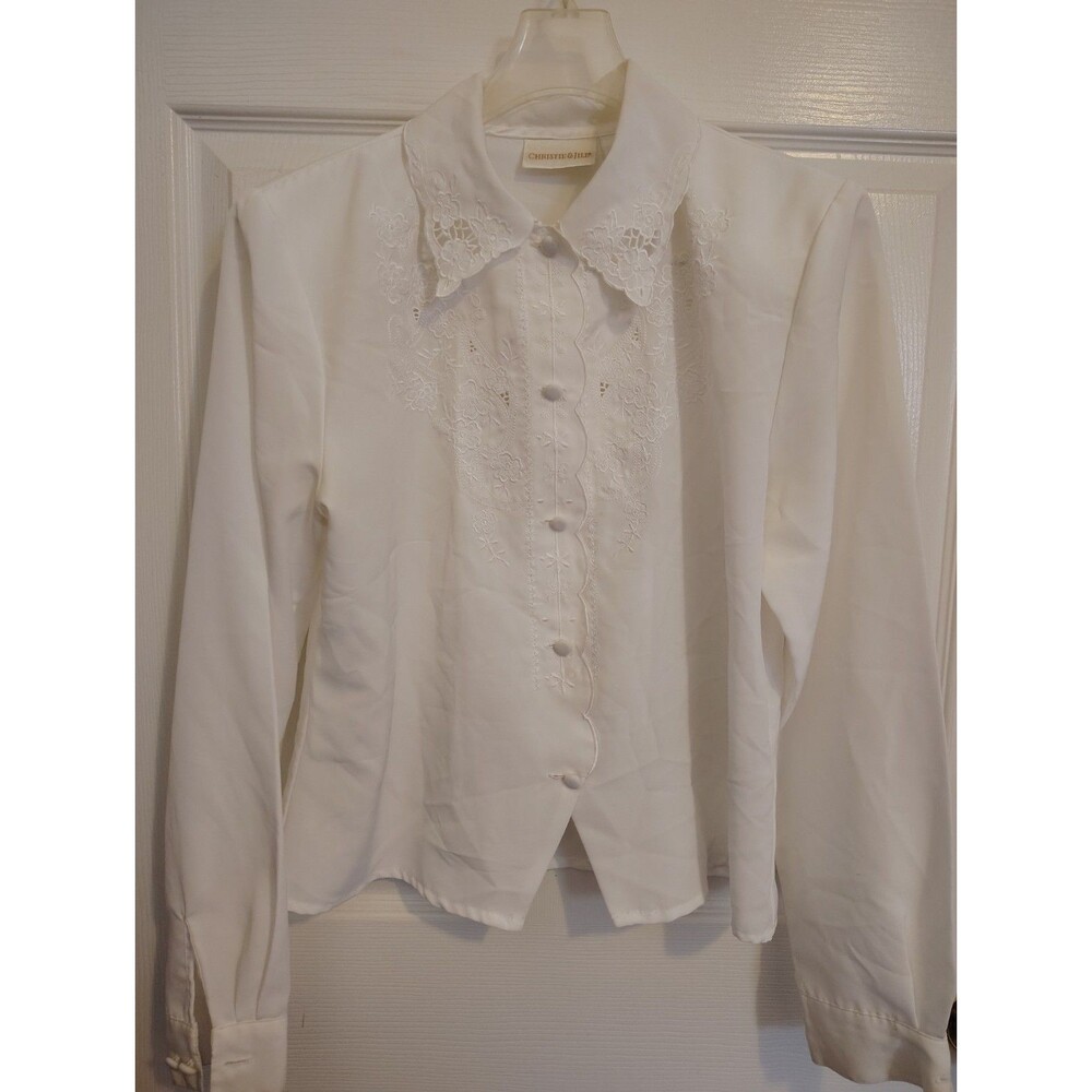 Christie & Jill Women’s White Embroidered  Long Sleeve Blouse  Peter Pan Collar